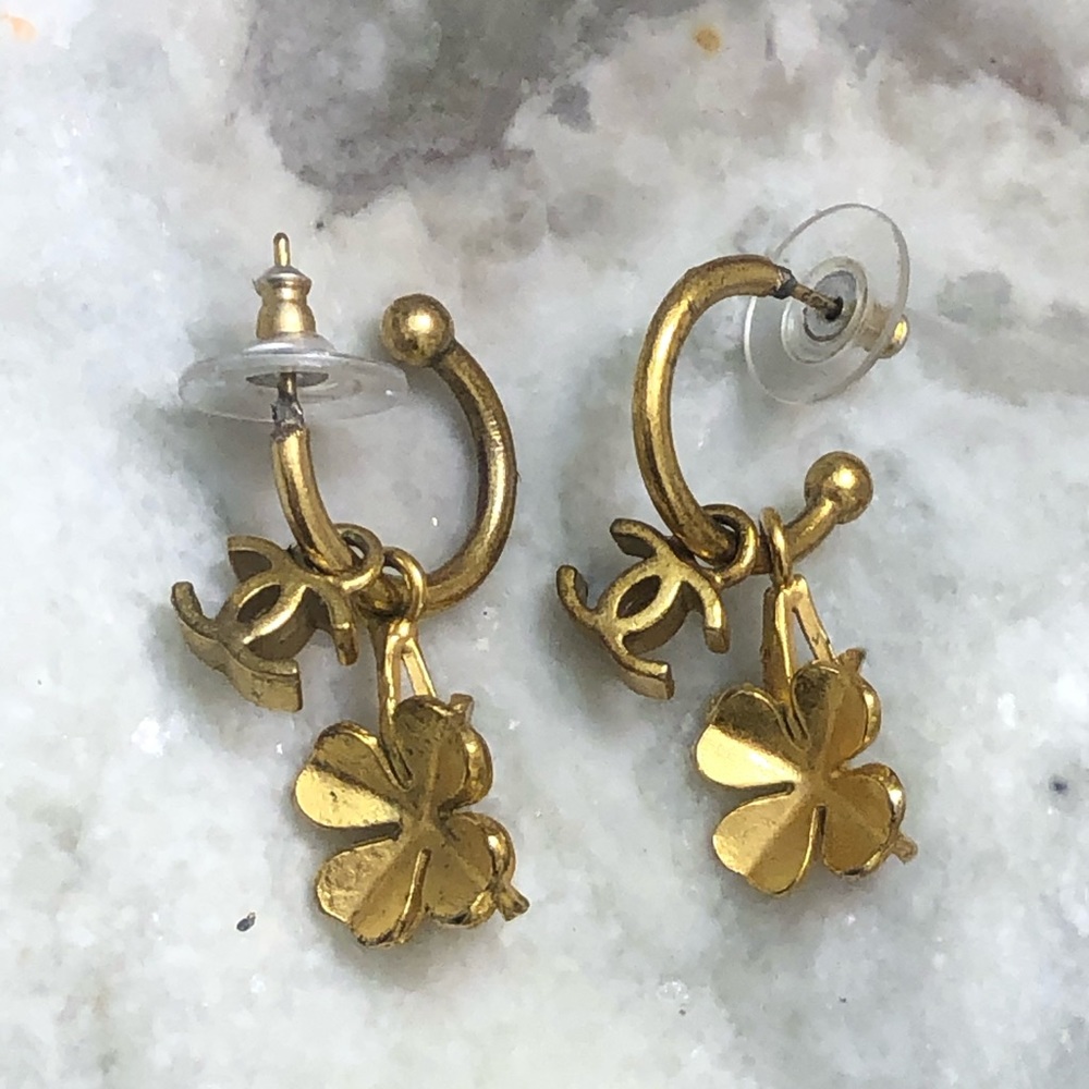 👑 Gold vermeil vintage Chanel earrings clover